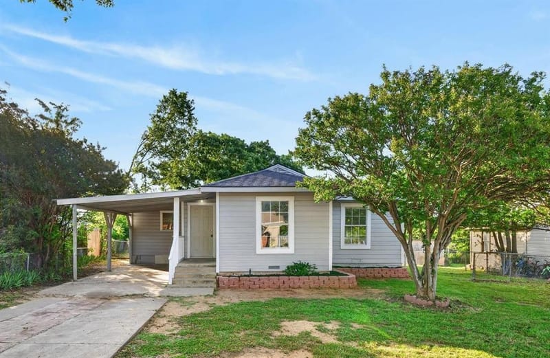 2006 SE 20th Street, Mineral Wells TX 76067