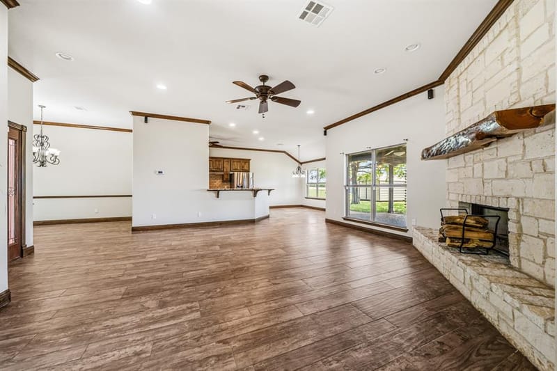 716 Retoma Park Drive, Robinson TX 76706 - Photo 5
