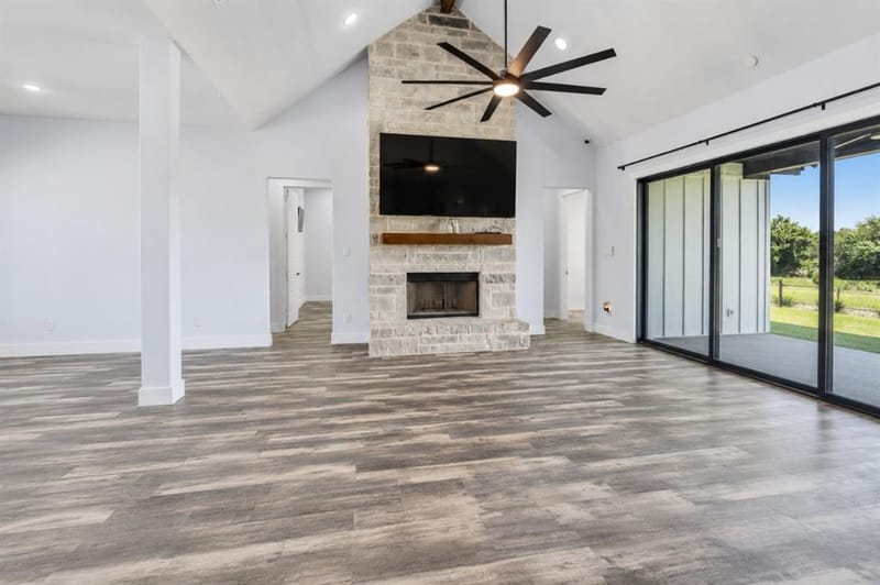 1100 Maverick Court, Rio Vista TX 76093 - Photo 4