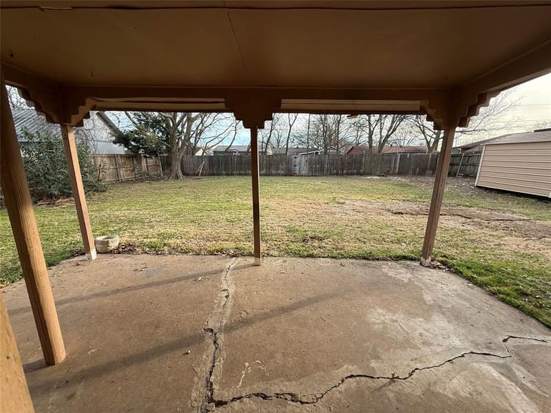 415 W Highland Drive, Whitewright TX 75491 - Photo 5