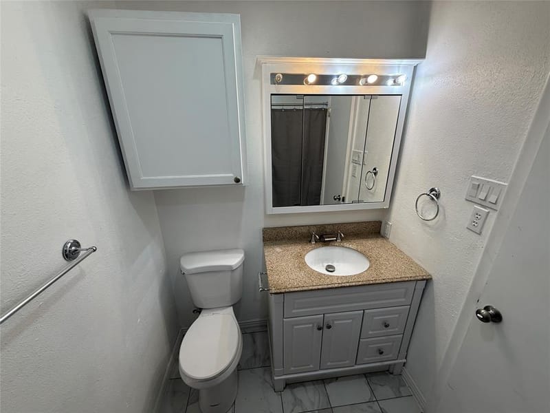 415 W Highland Drive, Whitewright TX 75491 - Photo 19