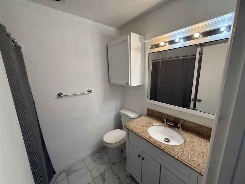 415 W Highland Drive, Whitewright TX 75491 - Photo 21