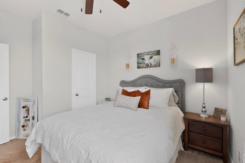 645 Pawprint Hollow, Godley TX 76044 - Photo 26