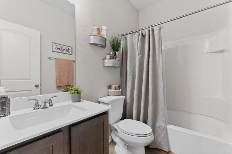 645 Pawprint Hollow, Godley TX 76044 - Photo 28