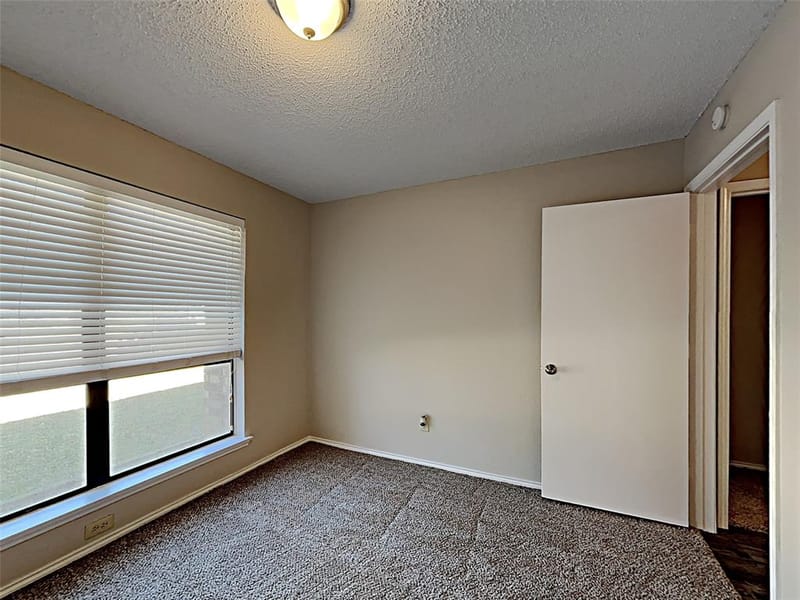 3404 Vine Ridge, Bedford TX 76021 - Photo 2
