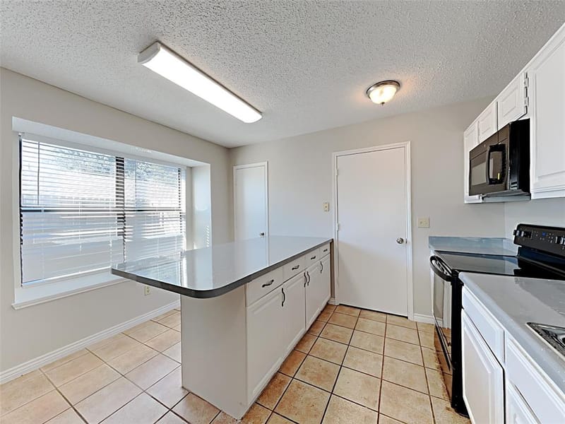 3404 Vine Ridge, Bedford TX 76021 - Photo 7