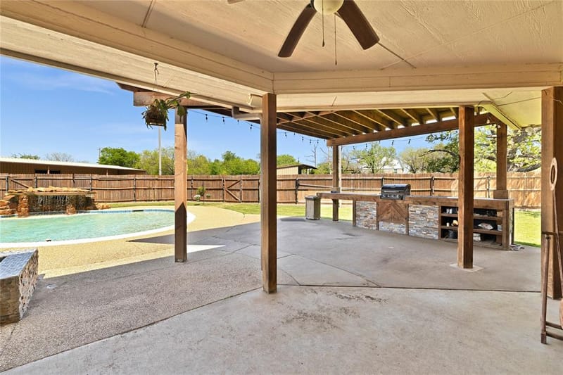 4031 Burleson Retta Road, Burleson TX 76028 - Photo 8