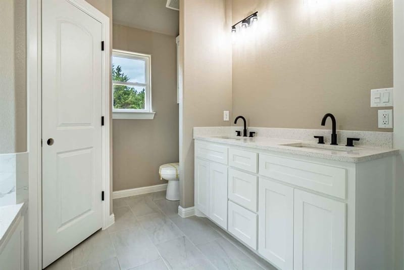 916 Mojave Trail, Granbury TX 76048 - Photo 24