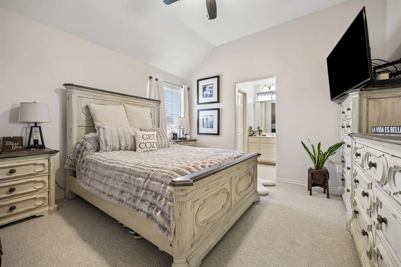 9705 Valley Lake Court, Irving TX 75063 - Photo 24