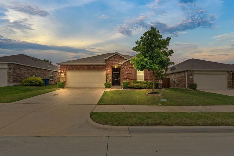 1716 Trace Drive, Aubrey TX 76227