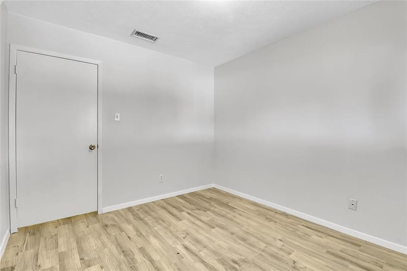 44 E Mountain Creek Drive, Grand Prairie TX 75052 - Photo 13