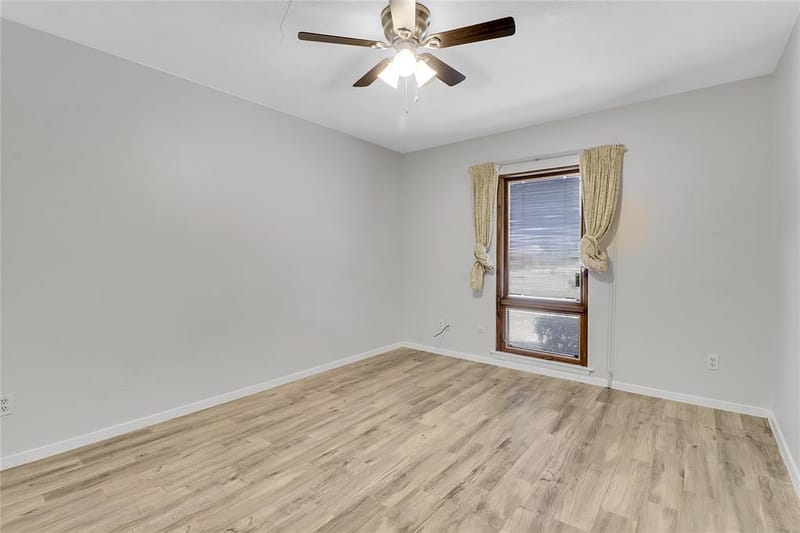 44 E Mountain Creek Drive, Grand Prairie TX 75052 - Photo 20