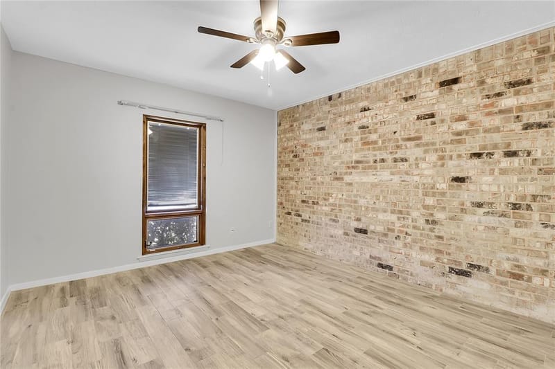 44 E Mountain Creek Drive, Grand Prairie TX 75052 - Photo 8