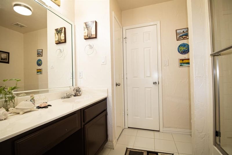 1363 Yorkshire Street # 2, Fort Worth TX 76134 - Photo 13