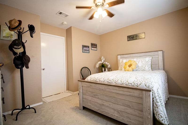 1363 Yorkshire Street # 2, Fort Worth TX 76134 - Photo 8