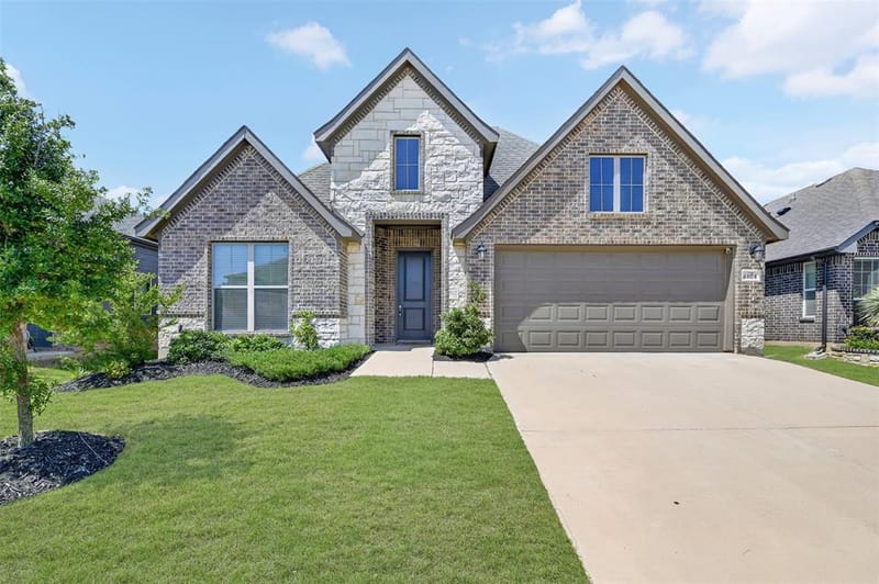 4604 Pentridge Drive, Fort Worth TX 76036 - Photo 3