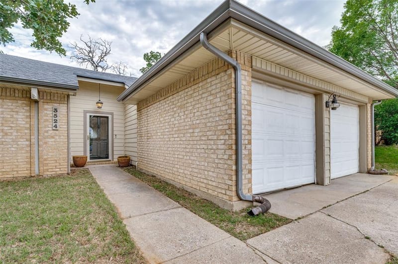 3524 Sweet Wood, Bedford TX 76021 - Photo 2