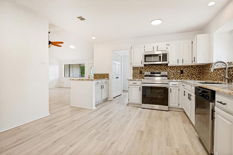 3524 Sweet Wood, Bedford TX 76021 - Photo 4