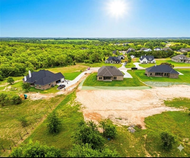 7021 Ranch View Place, Springtown TX 76082 - Photo 3