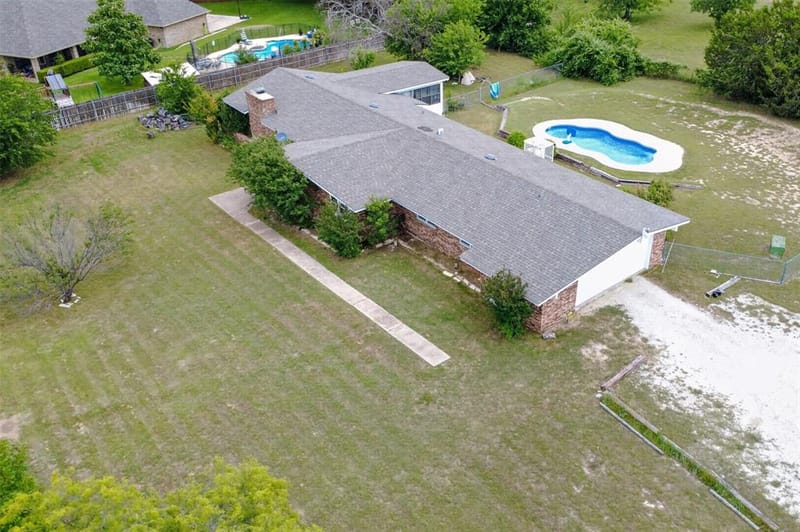 224 Billo Court, Weatherford TX 76087 - Photo 2