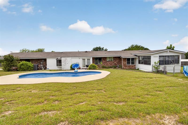 224 Billo Court, Weatherford TX 76087 - Photo 10