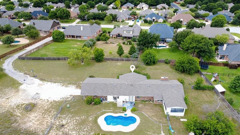 224 Billo Court, Weatherford TX 76087 - Photo 11