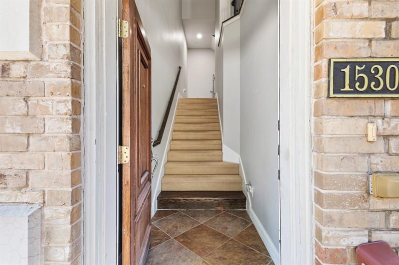 1530 Biltmore Lane, Irving TX 75063 - Photo 3