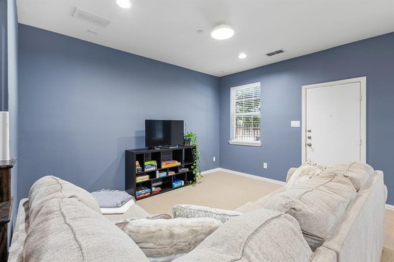 1530 Biltmore Lane, Irving TX 75063 - Photo 11