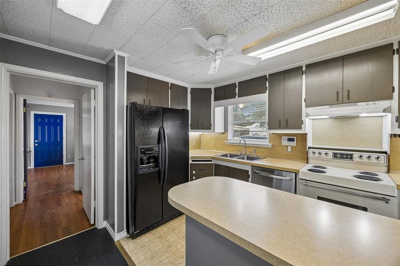 3040 June Drive, Dallas TX 75211 - Photo 12