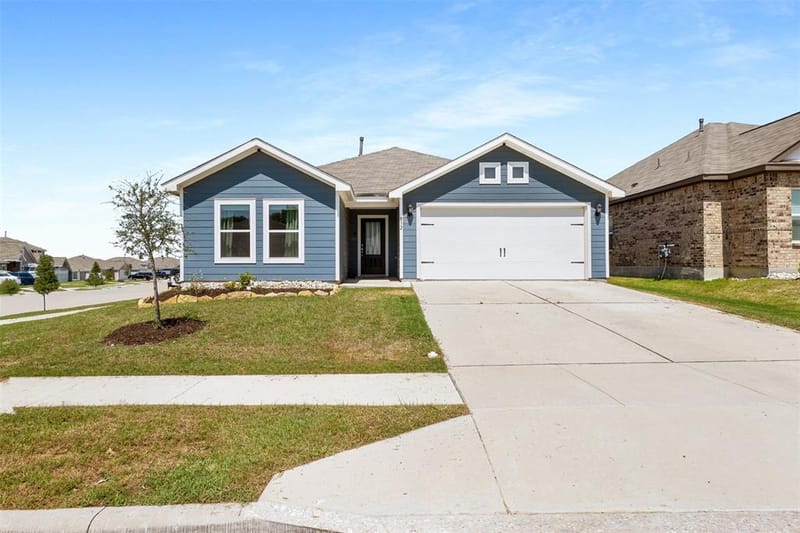 932 American Flyer Boulevard, Fort Worth TX 76108