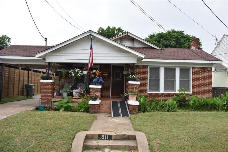811 Buckalew Street, Dallas TX 75208