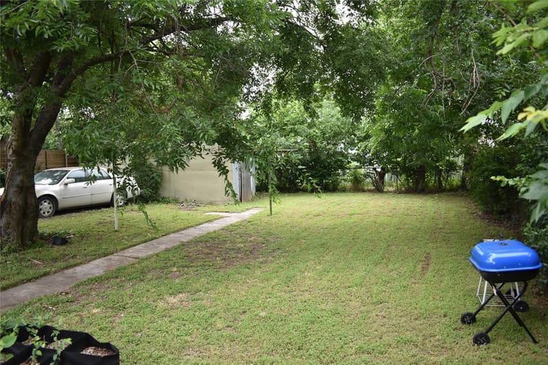 811 Buckalew Street, Dallas TX 75208 - Photo 30