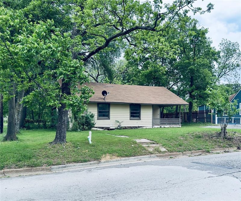 228 League Street S, Sulphur Springs TX 75482 - Photo 4