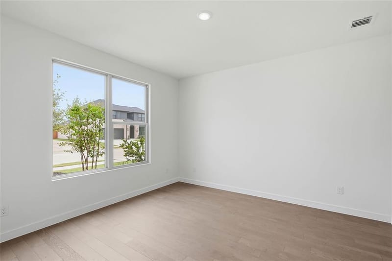 4641 Commack Drive, Fort Worth TX 76135 - Photo 9