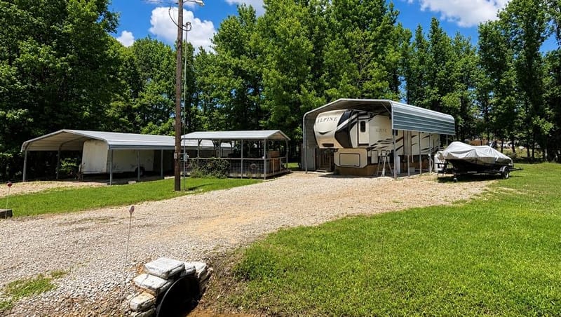 1063 Holiday Village Drive, Quitman TX 75783