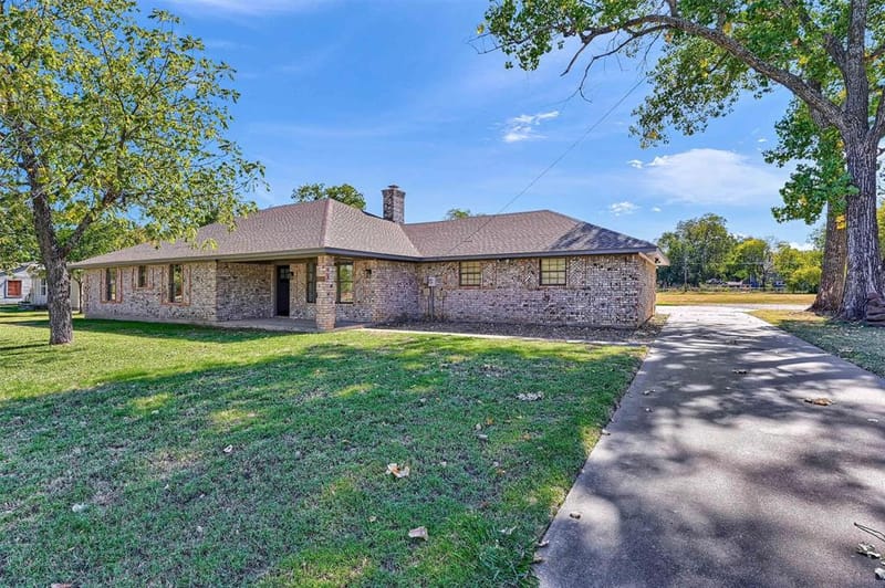 608 North Avenue, Whitesboro TX 76273 - Photo 3