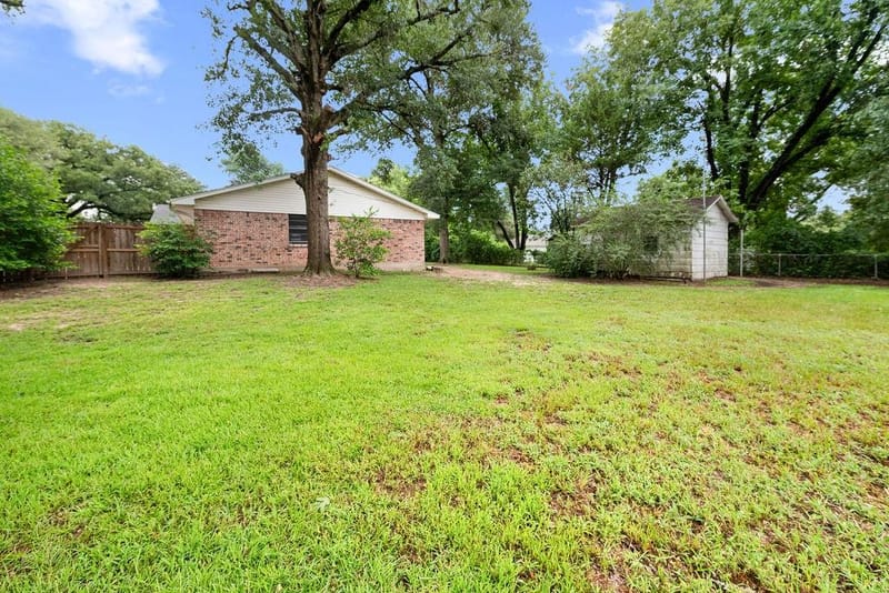 725 W BLAIR ST, Mineola TX 75773 - Photo 28