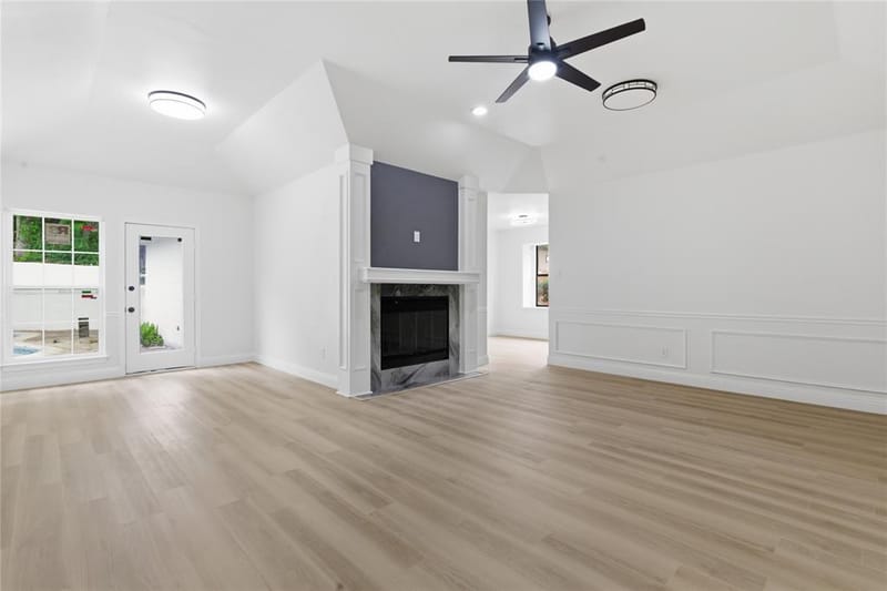 237 Bradford Drive, Hurst TX 76053 - Photo 6