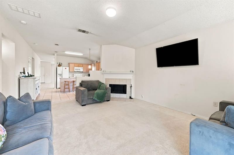 1409 Dundee Drive, Arlington TX 76002 - Photo 13