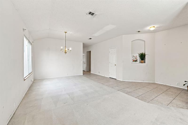 1409 Dundee Drive, Arlington TX 76002 - Photo 4