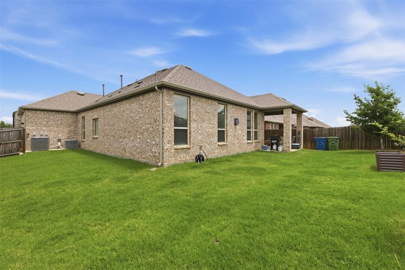 10916 Glover Lane, Aubrey TX 76227 - Photo 23