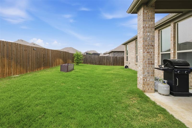 10916 Glover Lane, Aubrey TX 76227 - Photo 24