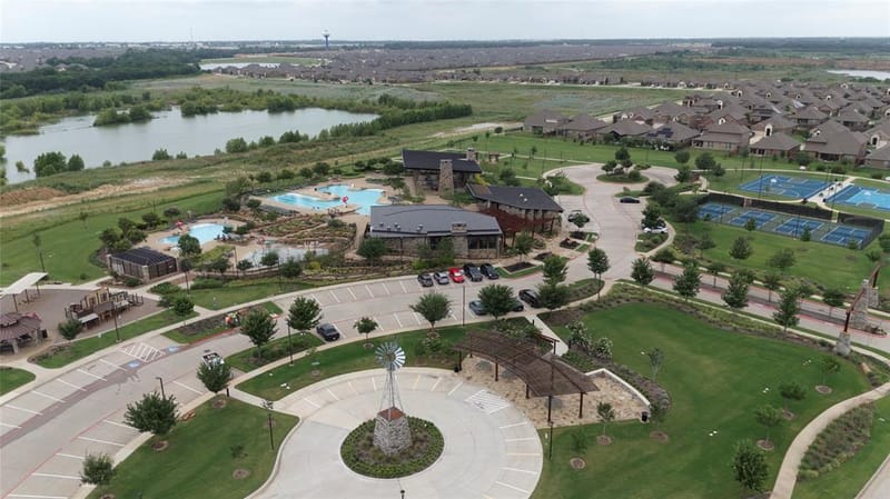 10916 Glover Lane, Aubrey TX 76227 - Photo 30