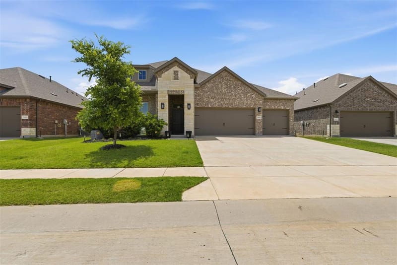 10916 Glover Lane, Aubrey TX 76227 - Photo 4