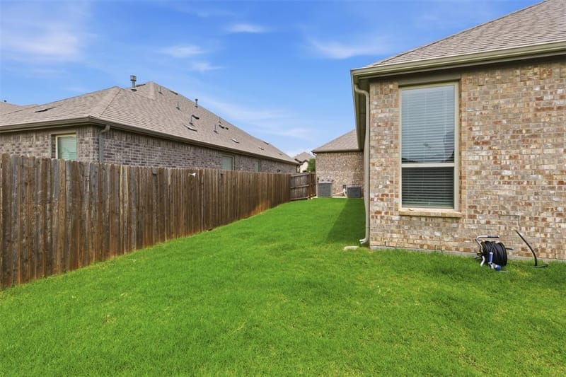 10916 Glover Lane, Aubrey TX 76227 - Photo 25