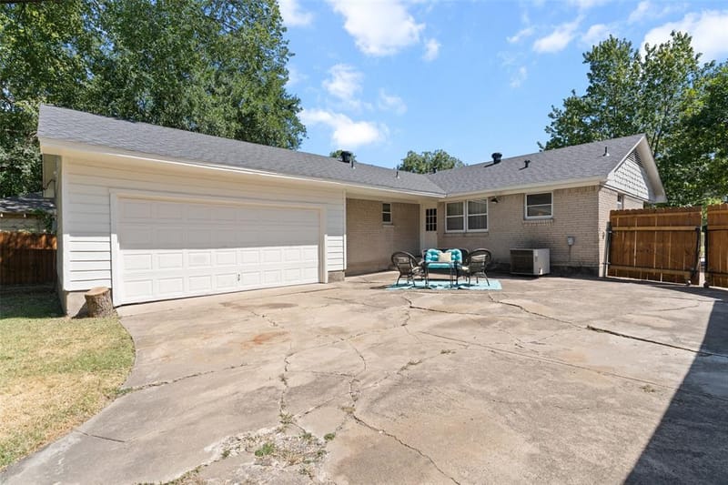 7103 Wake Forrest Drive, Dallas TX 75214 - Photo 27