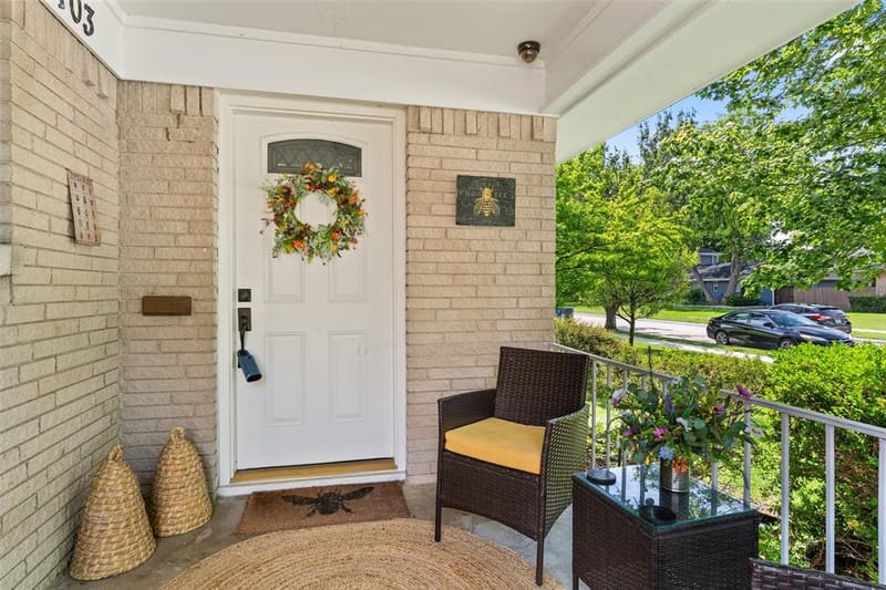7103 Wake Forrest Drive, Dallas TX 75214 - Photo 3