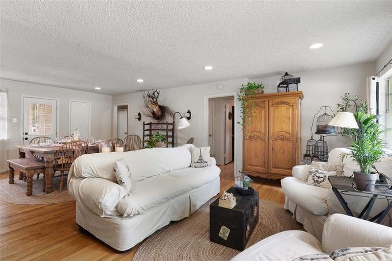 7103 Wake Forrest Drive, Dallas TX 75214 - Photo 9
