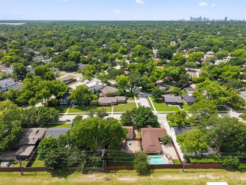 7103 Wake Forrest Drive, Dallas TX 75214 - Photo 29