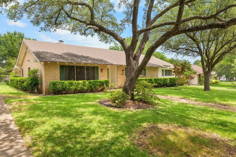 4907 Lake Englewood Drive, Waco TX 76710 - Photo 2